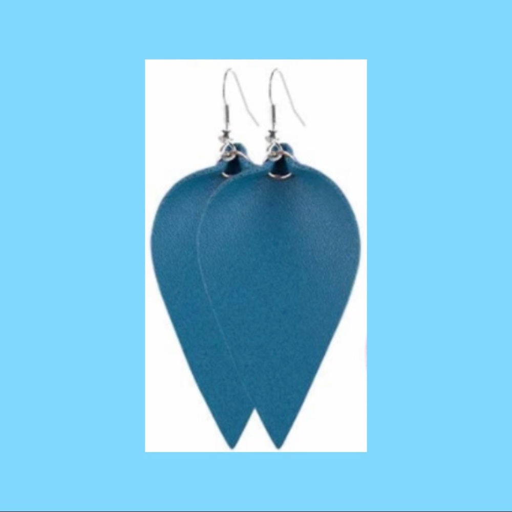 FAUX LEATHER EARRINGS